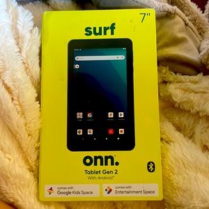 Brand new 7 inch tablet generation two with android surf, omn.